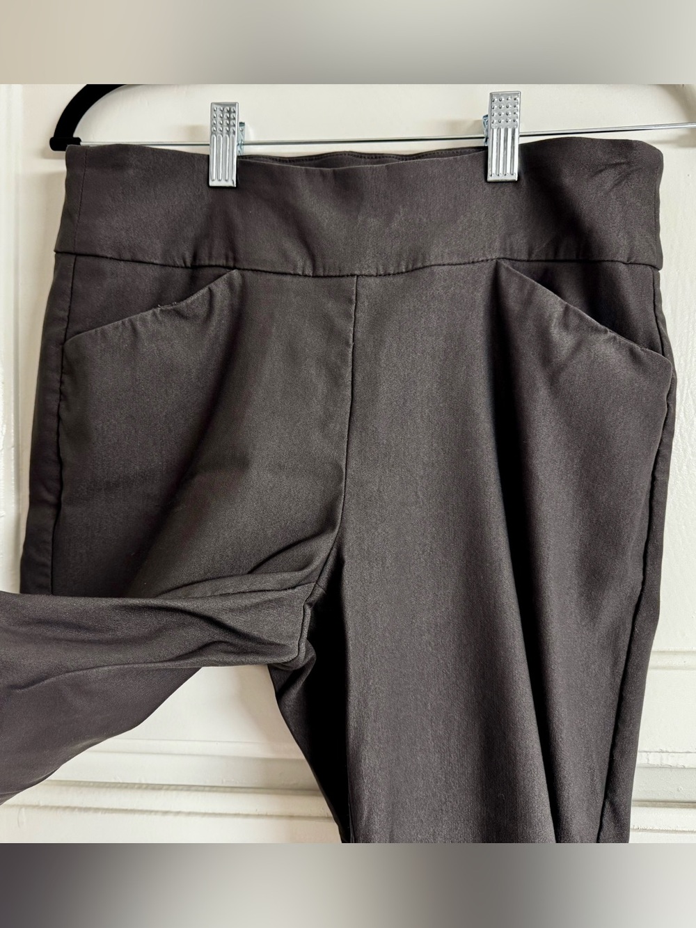 Tribal "Flatten It" Pull-On Slim Stretch Ankle Pants Charcoal Gray - Size 8 - Picture 3 of 12